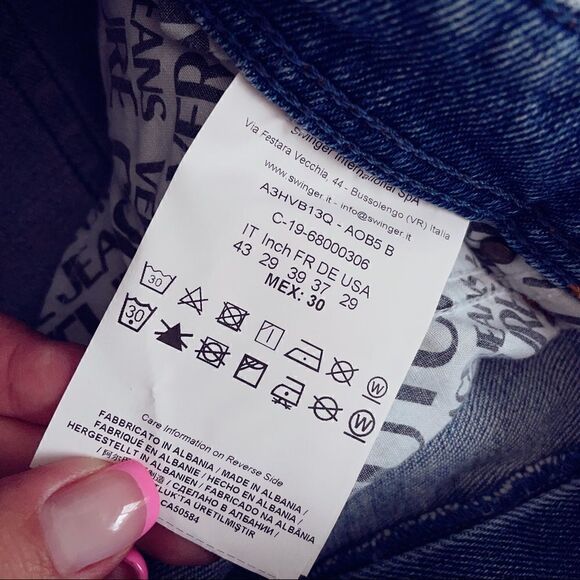 ⭕️ VERSACE JEANS Denim Shorts Logo Blue Pink - Picture 6 of 7